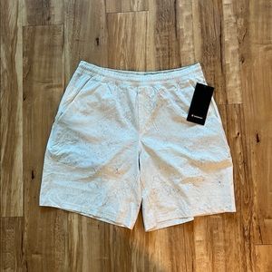 Mens 9” lined shorts.